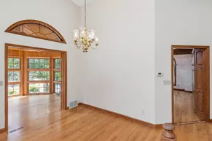 13420 Pennock Ave, Apple Valley, MN 55124 - Photo 8