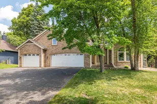 13420 Pennock Ave, Apple Valley, MN 55124 - Photo 2