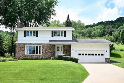 1617 Circle Drive, Winona, MN 55987 - Photo 1