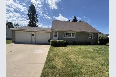 702 Glenview Drive, Albert Lea, MN 56007 - Photo 1