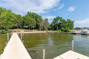 3921 Minnewashta Ct, Chanhassen, MN 55331 - Photo 42