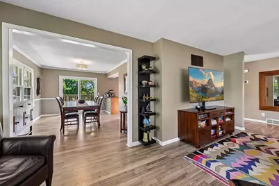 3921 Minnewashta Court, Chanhassen, MN 55331 - Photo 16