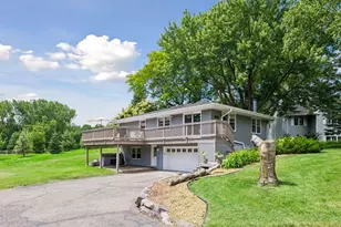 3921 Minnewashta Ct, Chanhassen, MN 55331 - Photo 26