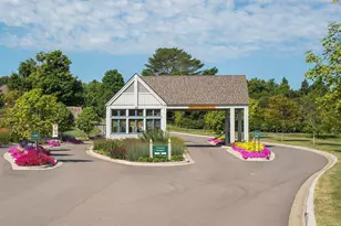 3921 Minnewashta Ct, Chanhassen, MN 55331 - Photo 38