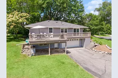 3921 Minnewashta Court, Chanhassen, MN 55331 - Photo 4