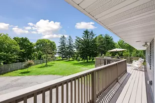 3921 Minnewashta Ct, Chanhassen, MN 55331 - Photo 28