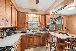 215 17th St W, Hastings, MN 55033 - Photo 6