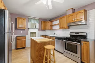 1131 Woodbridge St, Saint Paul, MN 55117 - Photo 4