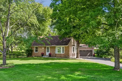 512 Mission Road W, Bloomington, MN 55420 - Photo 1