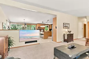 8716 Virginia Ave S, Bloomington, MN 55438 - Photo 4