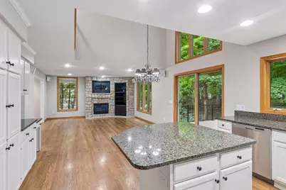 2109 Stone Creek Drive, Chanhassen, MN 55317 - Photo 60