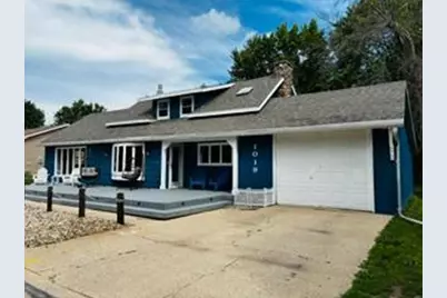 1019 7th Avenue, Mountain Lake, MN 56159 - Photo 2
