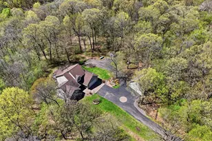 208 Country Oaks Rd, River Falls, WI 54022 - Photo 2