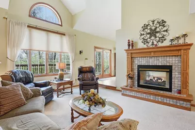 208 Country Oaks Road, River Falls, WI 54022 - Photo 6