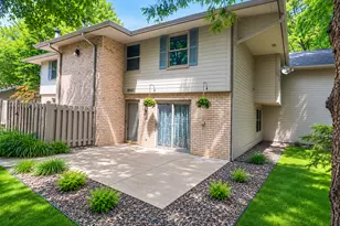 18661 Clear View Ct, Minnetonka, MN 55345 - Photo 2