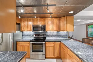 18661 Clear View Ct, Minnetonka, MN 55345 - Photo 4