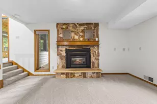 1306 Berry Ridge Rd, Eagan, MN 55123 - Photo 8
