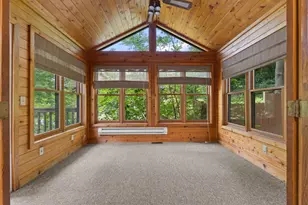 1306 Berry Ridge Rd, Eagan, MN 55123 - Photo 10