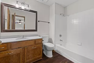 1306 Berry Ridge Rd, Eagan, MN 55123 - Photo 36