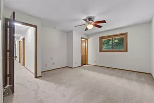 1306 Berry Ridge Rd, Eagan, MN 55123 - Photo 30