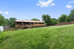 1306 Berry Ridge Rd, Eagan, MN 55123 - Photo 54