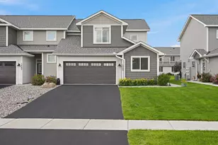 1723 Southpoint Ln, Hudson, WI 54016 - Photo 1