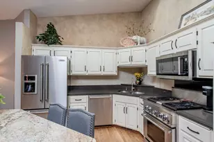493 Sterling St S, Maplewood, MN 55119 - Photo 6