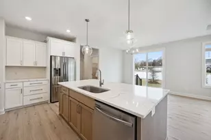 10268 Arrowwood Path, Woodbury, MN 55129 - Photo 16