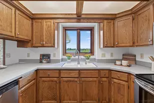 4142 Oakmede Ln, White Bear Lake, MN 55110 - Photo 8