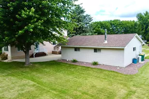 568 Minnesota St N, Ortonville, MN 56278 - Photo 4