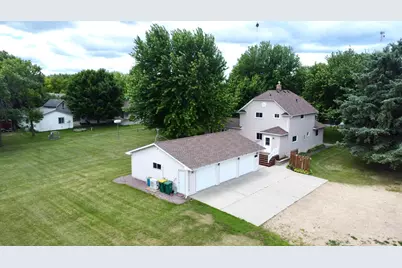 568 Minnesota Street N, Ortonville, MN 56278 - Photo 8