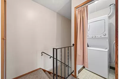 1554 Helmo Avenue N, Oakdale, MN 55128 - Photo 20