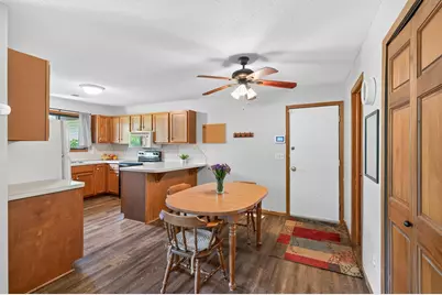 1554 Helmo Avenue N, Oakdale, MN 55128 - Photo 12