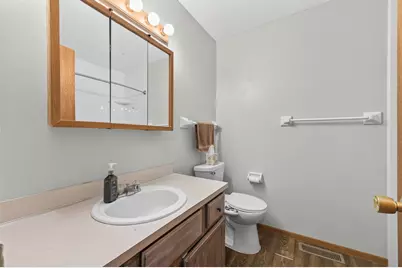 1554 Helmo Avenue N, Oakdale, MN 55128 - Photo 18