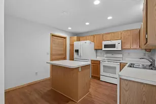 2790 87th St E, Inver Grove Heights, MN 55076 - Photo 12
