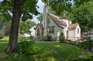 5421 13th Ave S, Minneapolis, MN 55417 - Photo 2