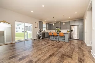1716 Rainier Dr, Shakopee, MN 55379 - Photo 16
