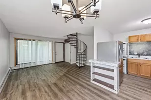 7410 72nd Ln N, Brooklyn Park, MN 55428 - Photo 8