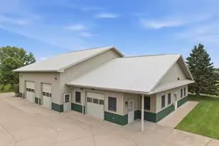 22189 Garvin Heights Rd, Winona, MN 55987 - Photo 12