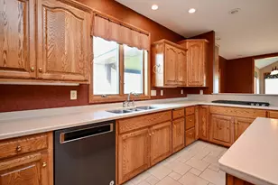 22189 Garvin Heights Rd, Winona, MN 55987 - Photo 12