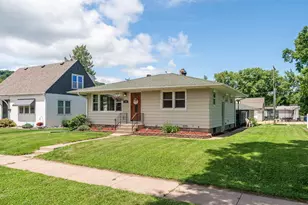 512 S 1st St, La Crescent, MN 55947 - Photo 24