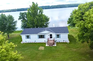 84065 Ridge Creek Dr, Clinton, MN 56225 - Photo 4