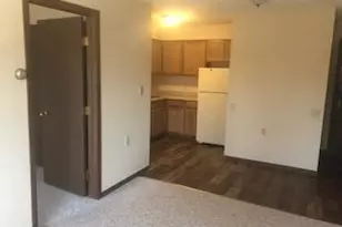 1213 6th Ave, Worthington, MN 56187 - Photo 2
