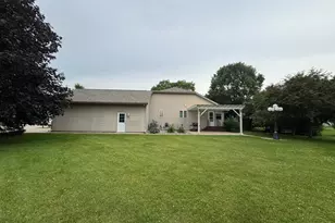 26 Garden Ct, Lake City, MN 55041 - Photo 2