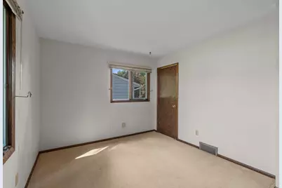 8133 Xenia Avenue N, Brooklyn Park, MN 55443 - Photo 34