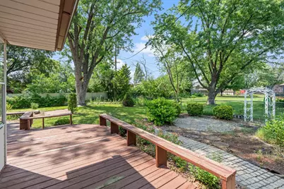 8133 Xenia Avenue N, Brooklyn Park, MN 55443 - Photo 66