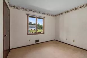 8133 Xenia Ave N, Brooklyn Park, MN 55443 - Photo 28