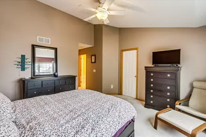 906 Village Parkway, Circle Pines, MN 55014 - Photo 14