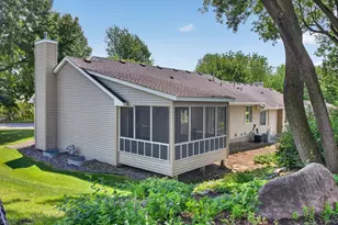 13805 Granada Ave, Apple Valley, MN 55124 - Photo 4