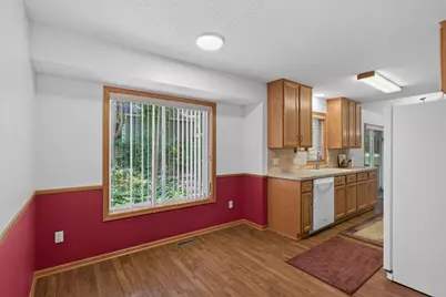 13805 Granada Avenue, Apple Valley, MN 55124 - Photo 14